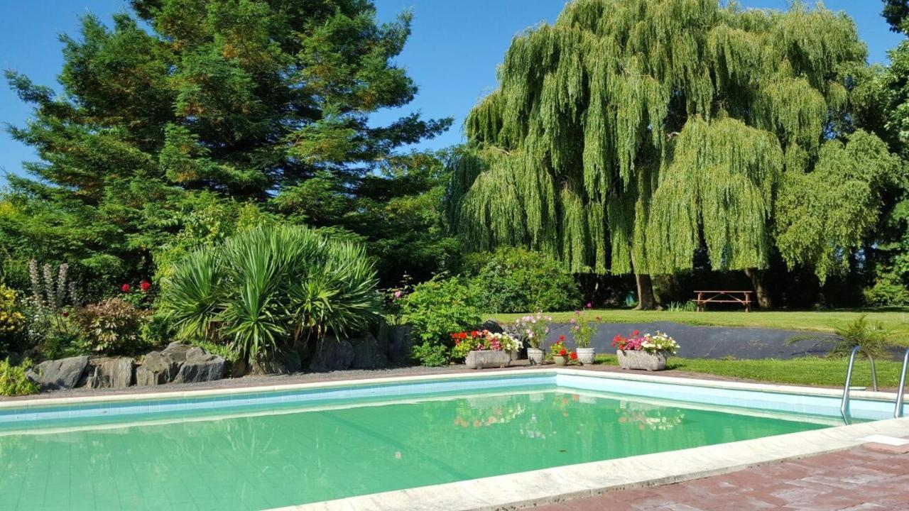 Mis Harand Bed and Breakfast Litteau Εξωτερικό φωτογραφία